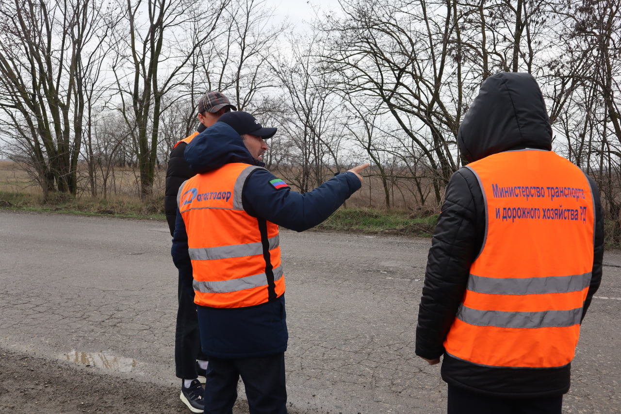 Студенты АДК ознакомились с ремонтом трассы Кизилюрт – Костек